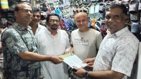 বিএনপির ৩১ দফা বাস্তবায়নে বাঁশখালীতে লিফলেট বিতরণ 