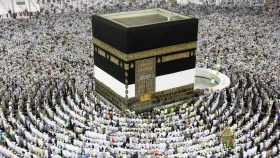 অনাবাসী বাংলাদেশিদেরকে নিজ দেশ থেকেই হজে যেতে হবে