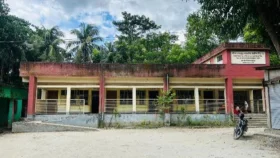 লক্ষ্মীপুরে শিক্ষক-শিক্ষার্থী সংকটে ধুঁকছে সরকারি বিদ্যালয়