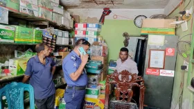 ঝিনাইদহে লক্ষাধিক টাকার ব্যাটারি চুরি