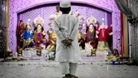 মুসলমান কি পূজা দেখতে যেতে পারবে