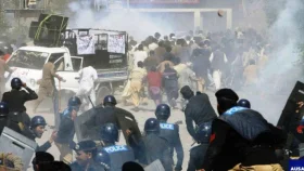 বিক্ষোভে উত্তাল আজাদ কাশ্মির, নিহত ১ 