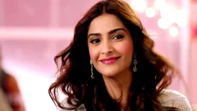 দ্বিতীয়বার মা হতে যাচ্ছেন সোনম কাপুর