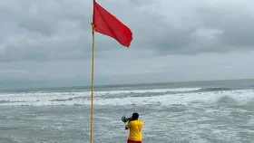 সাগরে লঘুচাপ, সব বন্দরে ৩ নম্বর সতর্কতা জারি