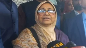 ‘ওষুধ কোম্পানিগুলো নানা কৌশলে অধিক মুনাফা করছে’