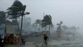 দুপুরের মধ্যে ৮ অঞ্চলে ঝড়ের আভাস
