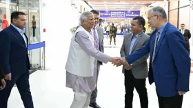 ঢাকায় ফিরেছেন প্রধান উপদেষ্টা