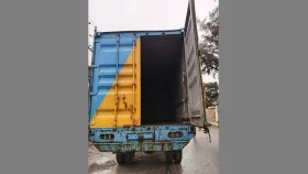 নারায়ণগঞ্জে কাভার্ডভ্যান ছিনতাই, ১০ লাখ টাকার মালামাল লুট