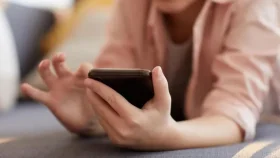 শিশুদের পর্নো ভিডিও সুপারিশ করছে টিকটক