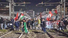 ফ্লোটিলায় ইসরায়েলি হামলা, বিক্ষোভে ফেটে পড়ছে বিশ্ব