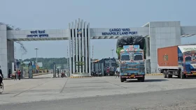 টানা ছুটি শেষে বেনাপোলে আমদানি-রপ্তানি চালু