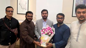 চিকিৎসা শেষে দেশে ফিরলেন নূর