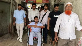 চিকিৎসা শেষে আজ দেশে ফিরছেন নুর