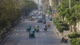 বায়ুমান সূচকে আজ ঢাকার অবস্থান