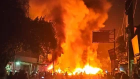 গুইমারায় মার্কেটে আগুন, ১৯ ব্যবসায়ীর স্বপ্ন পুড়ে ছাই 