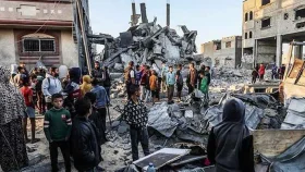 ট্রাম্পকে বৃদ্ধাঙ্গুলি দেখিয়ে গাজায় হামলা, নিহত ৭০