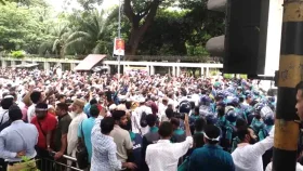 লাগাতার অবস্থান কর্মসূচির ঘোষণা শিক্ষকদের