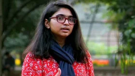 চুল পড়ার ৪ কারণ জানালেন ডা. তাসনিম জারা