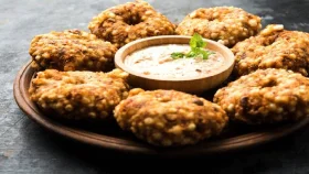 ঘরেই তৈরি করুন সাবুদানার নোনতা পিঠা