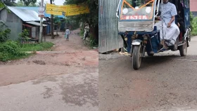 সোনারগাঁওয়ে সড়কে ড্রেজারের পাইপ, ভোগান্তি চরমে