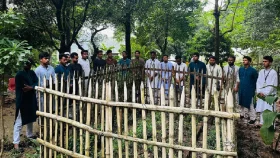 ডা. জাফরুল্লাহর কবর জিয়ারত করলেন গকসুর নবনির্বাচিত প্রতিনিধিরা