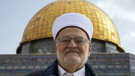 মসজিদুল আকসার খতিব ৬ মাসের জন্য নিষিদ্ধ