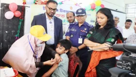 নাটোরে বিনামূল্যে টাইফয়েড টিকাদান শুরু