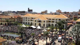 আন্দোলনের মুখে দেশ ছেড়ে পালিয়েছেন মাদাগাস্কারের প্রেসিডেন্ট