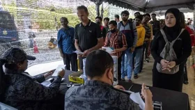 অবৈধ বাংলাদেশিদের সুযোগ দিচ্ছে মালয়েশিয়া