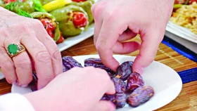 সামর্থ অনুযায়ী অন্যকে সঙ্গে নিয়ে খাওয়ার ফজিলত