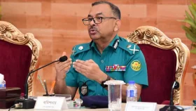 হাদিকে গুলি করা সন্ত্রাসীদের গ্রেপ্তারের অভিযান শুরু: ডিএমপি কমিশনার