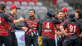 ব্যাট হাতে ঝড় তুলেও শিরোপা জেতা হলো না সাকিবদের