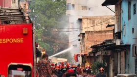 ৮ ঘণ্টায়ও নিয়ন্ত্রণে আসেনি আগুন, আলামত সংগ্রহ করছে সিআইডি
