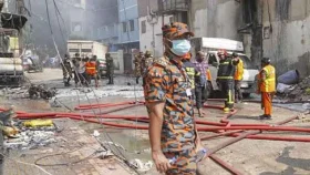 মিরপুরের আগুন নেভাতে ‘কয়েকদিন লাগতে পারে’