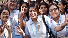 জিপিএ-৫ ও পাসের হারে এগিয়ে ঢাকার যে ১০ কলেজ