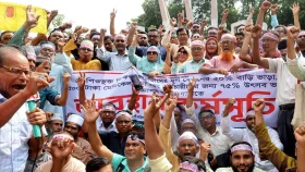 কালো পতাকা মিছিল করবেন আন্দোলনকারী শিক্ষকরা