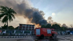 &lsquo;আগুন নিয়ন্ত্রণে আনতে বড় বাধা ছিল বাতাস&rsquo;