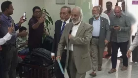 সিইসির সঙ্গে বিএনপির বৈঠক শুরু