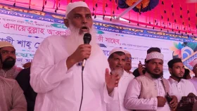 মুরাদনগরে সাবেক মন্ত্রী কায়কোবাদের গণসংযোগে জনতার ঢল