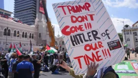 মালয়েশিয়ায় ট্রাম্পবিরোধী বিক্ষোভ