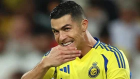 রোনালদো নটআউট ৯৫০