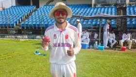 আফিফের হ্যাটট্রিকে কাঁপল বরিশাল, সেঞ্চুরি পেলেন নাঈম–রনি