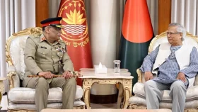 প্রধান উপদেষ্টার সঙ্গে পাক যৌথ বাহিনীর চেয়ারম্যানের সাক্ষাৎ