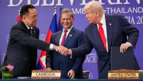 ট্রাম্পের উপস্থিতিতে থাইল্যান্ড-কম্বোডিয়া যুদ্ধবিরতি চুক্তি সই