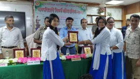 সাতক্ষীরায় চ্যাম্পিয়ন ছফিরুন্নেছা মাধ্যমিক বালিকা বিদ্যালয় 