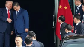 বৈঠক শেষে দক্ষিণ কোরিয়া ছাড়লেন ট্রাম্প