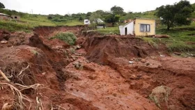 কেনিয়ার রিফট ভ্যালিতে ভূমিধস, মৃত্যু ১৩