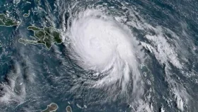 দুর্বল হতে শুরু করেছে মেলিসা