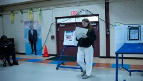 নিউইয়র্কে মেয়র নির্বাচনের ভোটগ্রহণ শুরু