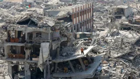 গাজায় অব্যাহত ইসরায়েলি হামলা, ৪৫ মরদেহ হস্তান্তর